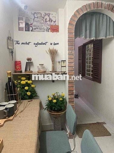 nhà mặt tiền nội bộ - công viên trước nhà