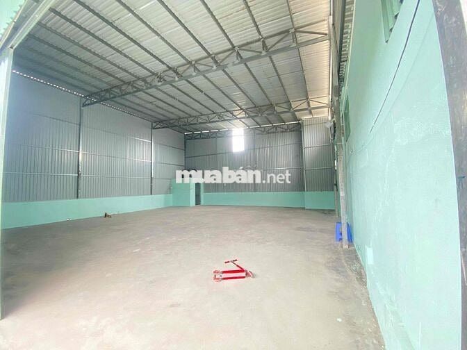 CHO THUÊ KHO 200m2 - Trần cao - Cách PVH 10m- Điện 3pha - Trần cao 7m