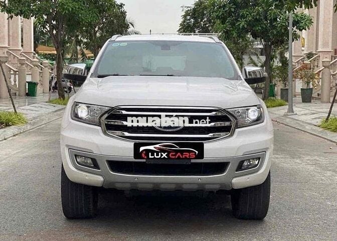 Ford Everest 2019 Titanium 2.0L AT 4x2 - 830000 km