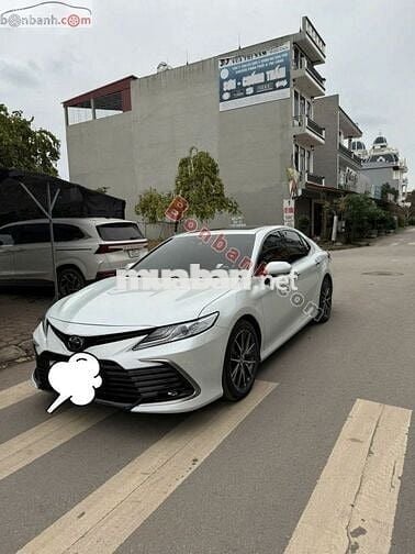 Toyota Camry 2.5Q 2022