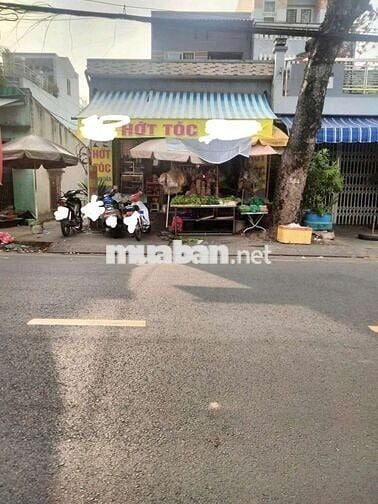 Bán Nhà Mặt Tiền Đường KD Giá 820Tr ( Bao Sang Tên Công Chứng )