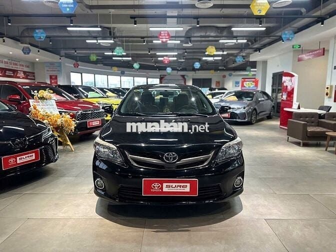 Toyota Corolla Altis 2014 2.0V - 80000 km
