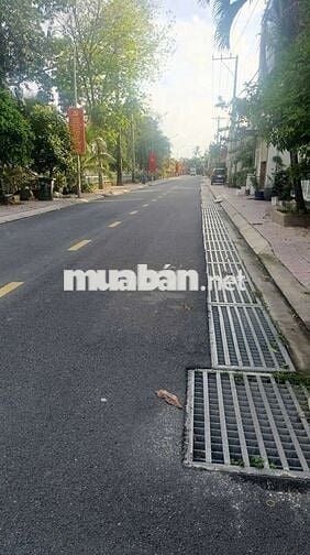 Bán mảnh đất Vĩnh Phú gần 269/100m odt. Ngang 12m x 22,4m