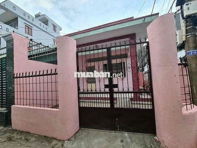 Cho thuê nhà C4, 4.5x20m, 2pn, ĐHT 05, Tân Hưng Thuận, Q12. 5tr5