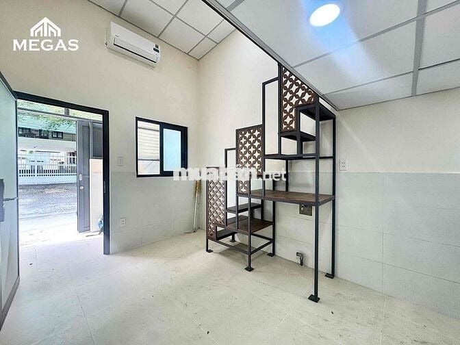 NHÀ NGUYÊN CĂN 1 TRỆT + 1 LẦU SẴN MÁY LẠNH NGAY DƯƠNG QUẢNG HÀM ĐH VLU