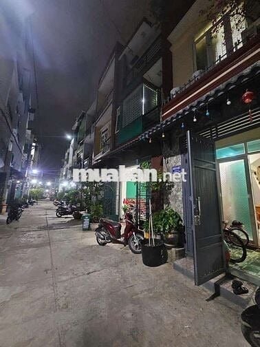 NHÀ 3 TẦNG ĐẸP — HỒ VĂN LONG PHƯỜNG BÌNH HƯNG HÒA B  (m x m)