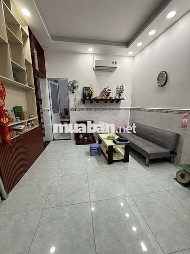 Nhà Gò Vấp ngang khủng 5m7 có 4 phòng ngủ 40m2 đường Phan Huy Ích P12