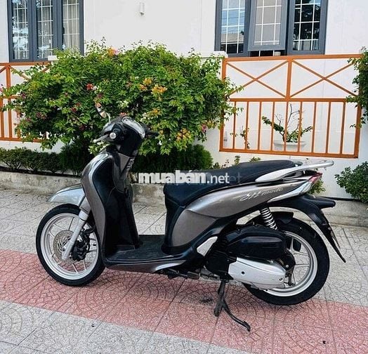 Ban xe SH mode Nữ ít đi