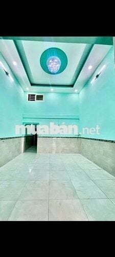 Nhà sạch sẽ dọn vào ở đc liền ,1 trệt ,1 lầu ,4pn ,2wc, cổng rào