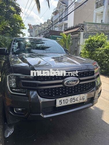 Ford Ranger 2023 XLS std chạy 4v nguyên zin