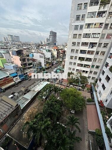 BÁN CĂN HỘ THANG MÁY 2PN TẠI 109 NGUYỄN BIỂU - GIÁ 2,85 TỶ