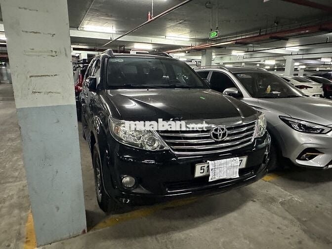 Toyota Fortuner 2013 2.7V 4x2 AT - 175000 km