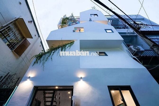 CHDV 4 STUDIO TẶNG TOÀN BỘ NỘI THẤT-QUẬN 10-4 TẦNG-135M2-NHỈNH 6 TỶ