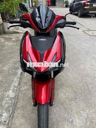 winer x 2021 abs 8 ngàn km 9 chủ kí