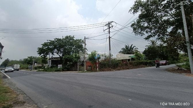 Đất thổ cư góc hai  mặt tiền  đường nguyễn thị rành 