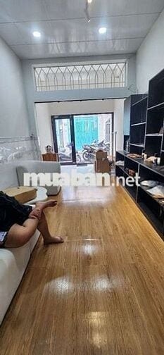 Nhà mới hẻm oto Huỳnh Văn Bánh chỉ 15tr