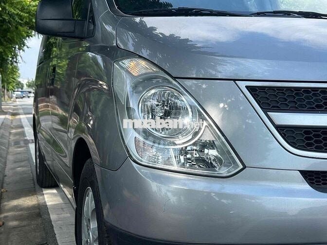 Hyundai Starex 2011 2.5D MT - 130000 km