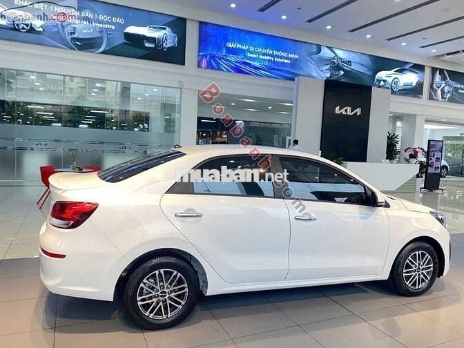 Kia Soluto 1.4 AT Deluxe 2025