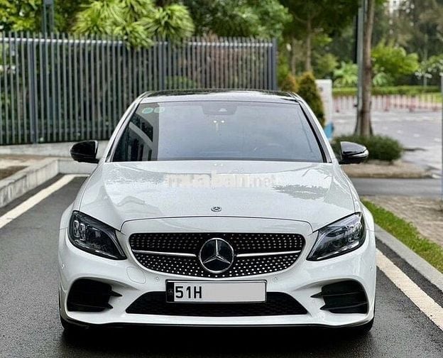 Mercedes Benz C300 AMG 2021 - 42000 km