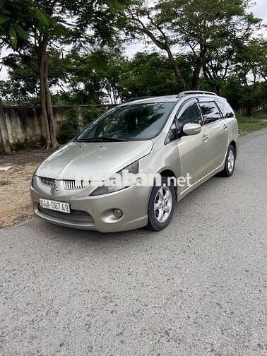 Mitsubishi Grandis 2005 – Máy số êm, xe sạch đẹp