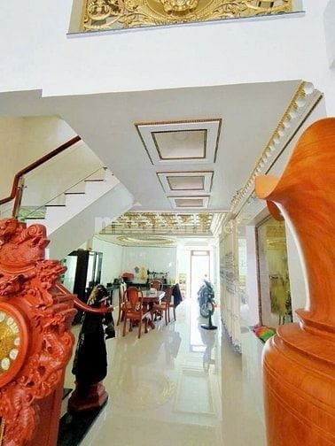 Gấpppp Biệt thự MT Q12, rẻ hơn Giá đất, 325m2, 4 tầng, chỉ hơn 18 tỷ