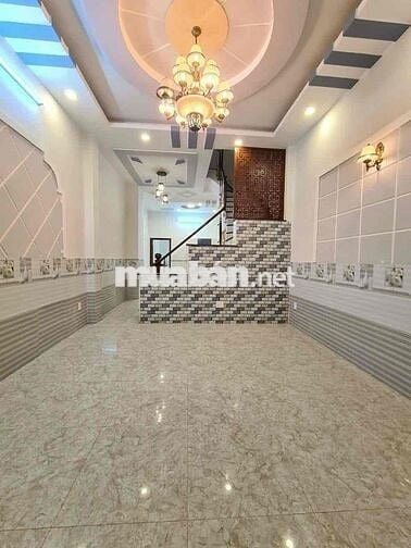 Cho Thuê Nhà Sạch Sẻ DT 240m2 1Trệt 3Lầu 6Pn 4Wc Hẻm Xe Tải Sân Ôtô