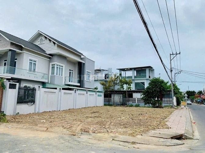 Bán đất 2 mặt tiền lô gốc Nhữ Tiến Hiến, Củ Chi, giá 2Tỷ, 216m2 