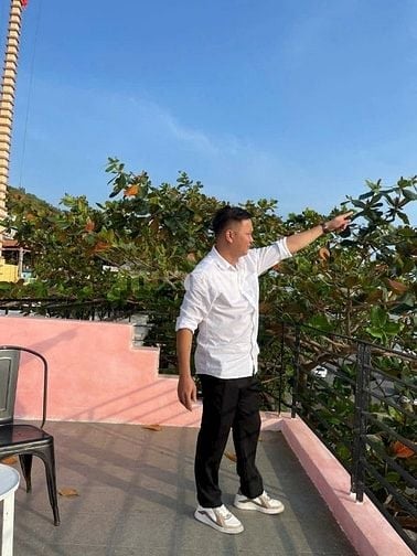 em công việc gấp có thể đi làm được tất cả mọi công việc cực nhọc