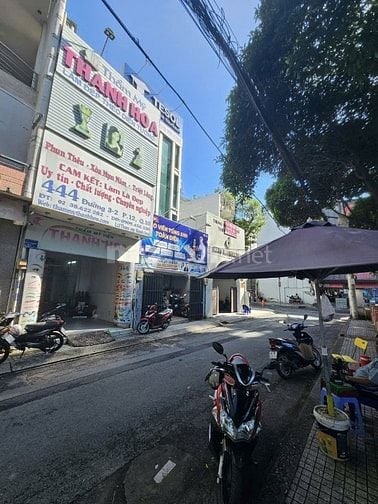 Cho thuê nhà 2 mặt tiền đường 3/2