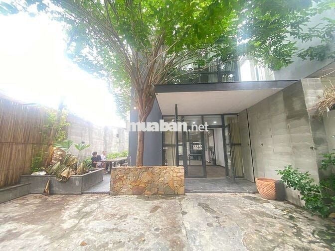 BIỆT THỰ SÂN VƯỜN 3 PHÒNG HƠN 400M2