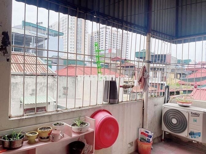 Cho thuê nhà 151 Nguyễn Đức Cảnh Hoàng Mai 3PN 3wc full đồ 9tr5