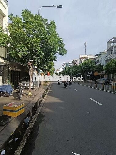 😍 Nhà Mặt Tiền Tân Hoá DT:4x12m , 2 lầu , 5PN ,chỉ 12 triệu