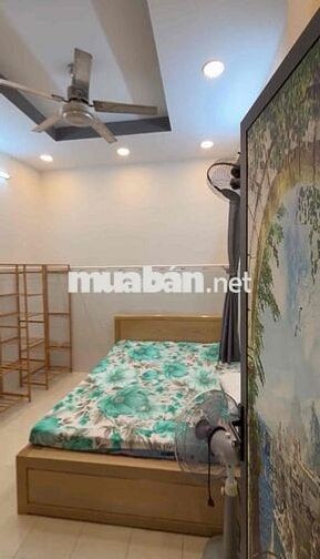 studio cửa sổ thoáng giá rẻ chính chủ
