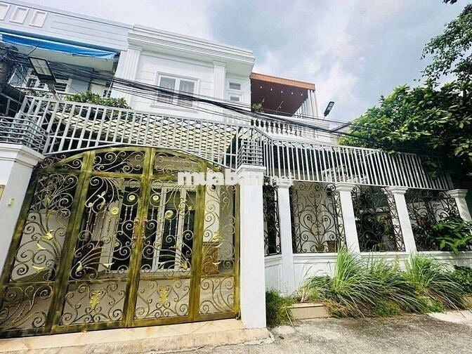 Biệt Thự 10x16 HXH An Phú Đông ( Đã tách 2 sổ)