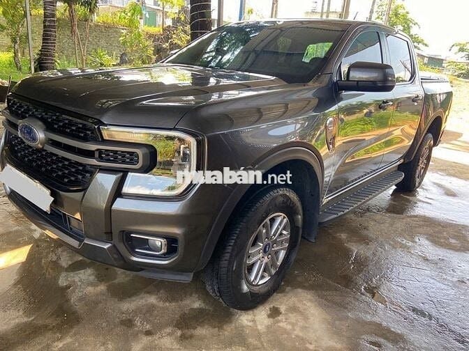 Bán Ford Ranger XLS tự động dk 2024 màu Xám đi kỹ