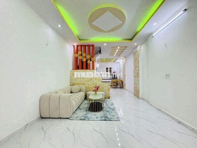 15/3 Bùi Văn ba q7 hẻm 6m.dt.4x20m 2 lầu 3 phòng