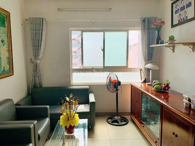 Chính chủ bán căn hộ Carillon - 2PN, 1WC, 55m2, giá 3.5 tỷ.