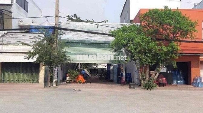 đất thổ cư , mặt tiền đường , sổ hồng riêng