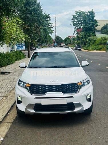 Kia Sonet 2023 Deluxe 1.5 AT - 15000 km