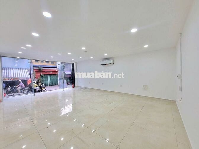 Cho thuê mặt bằng Quận 10 – Hẻm xe hơi
