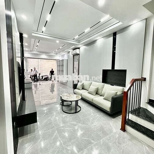Nhỉnh 6 tỷ - Đức Diễn - 35m2 - nhà mới - nở hậu - sát phố - ở ngay