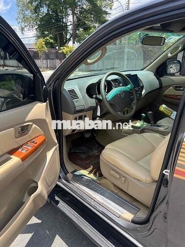 Toyota Fortuner 2010 2.7V - 150000 km