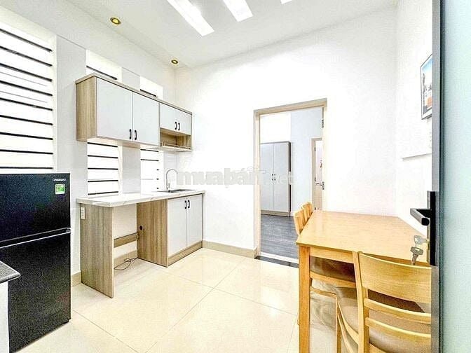 STUDIO TÁCH BẾP - FULL NỘI THẤT - RỘNG 30m2- AN NINH -THUẬN TIỆN