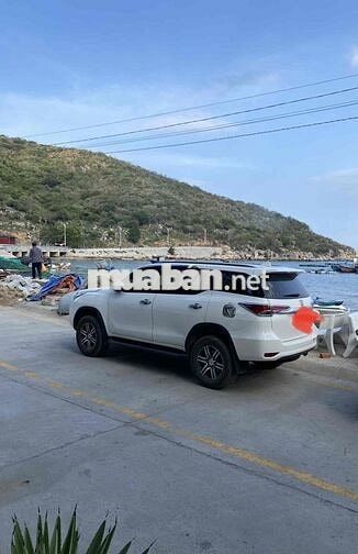 Toyota Fortuner 2020 2.4MT 4x2 MT  - 37000 km