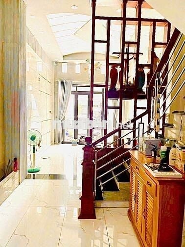 Cần bán nhà mặt tiền đường Bình Thới Q11 dt( 4 x 18m) giá 16 tỷ