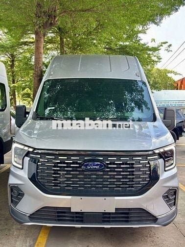 FORD TRANSIT PREMIUM 16 CHỖ CẢI TẠO LIMOUSINE