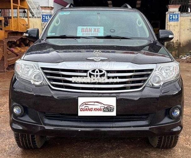 Toyota Fortuner 2015 2.7V 4x4 AT