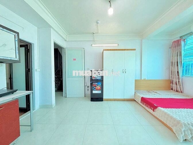 phòng ngõ 426 Láng DT: 35m2 1n1k, 2n1k full đồ ban công thoáng mát