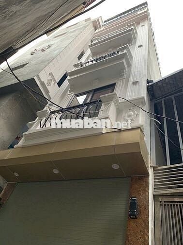 Bán Nhà Trần Thái Tông Cầu Giấy Lô Góc Gần ĐHQG. 42m 5 tầng 9.8 tỷ