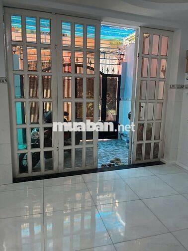 Cho thuê Nhà phố, mới đẹp, 105m2, gần KCX, KDC Nam Long, Q.7